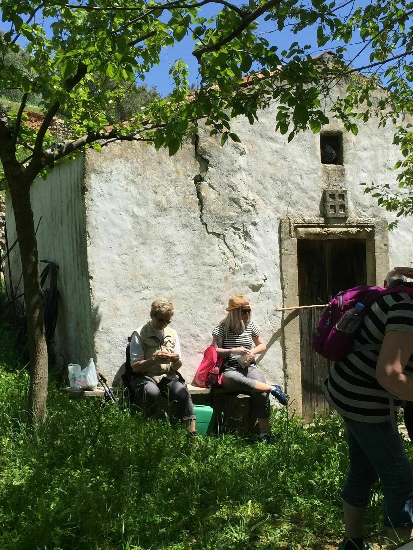 Aravanes Thronos Zewnętrze zdjęcie